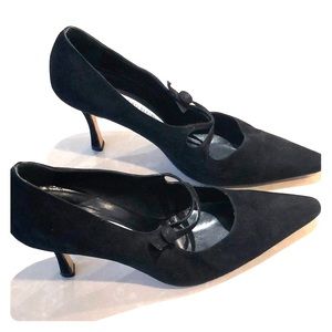 MANOLO BLAHNIK black suede heels